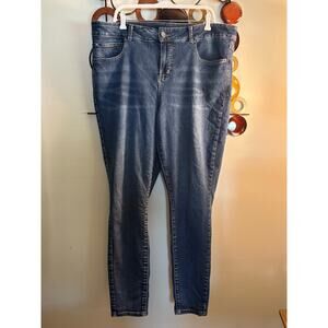 Maurices 20L long jeans ever flesh high rise